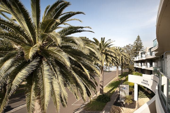 The Waves Apartments photo 4