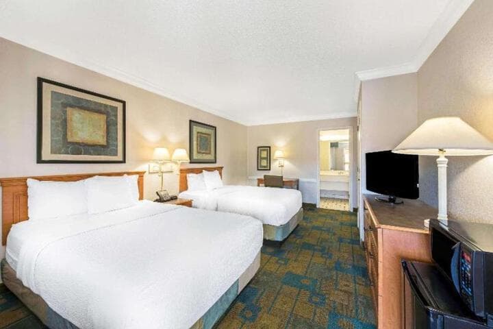 La Quinta Inn by Wyndham New Orleans Causeway photo 3