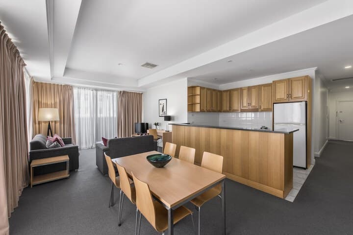 Franklin Apartments photo 4