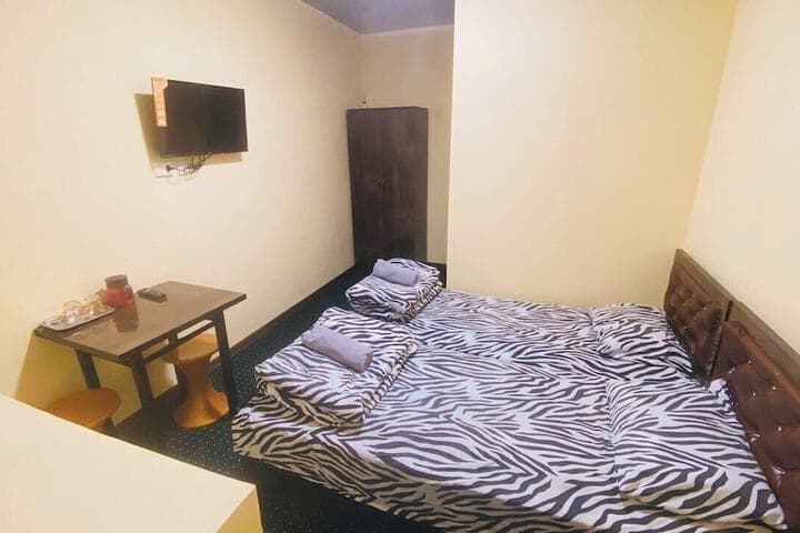 Family Hotel photo 3