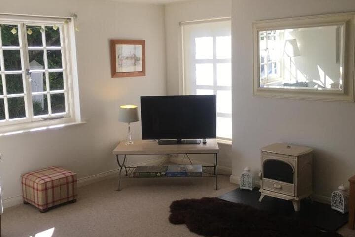 The Thatched Cottage photo 1