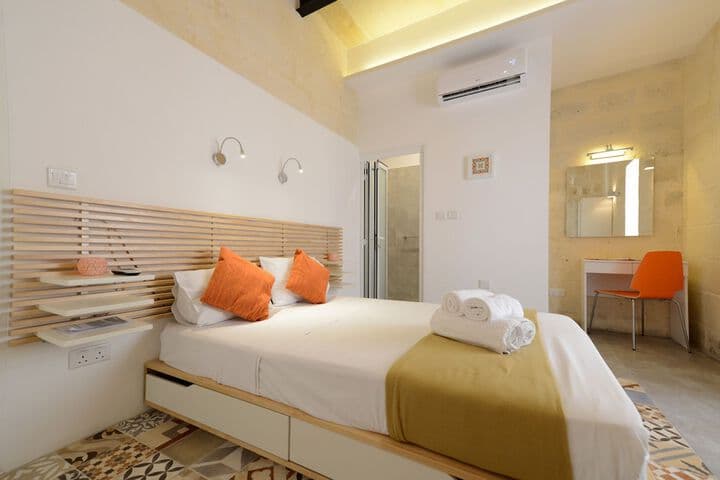 VBL Hostel – Adults only photo 5