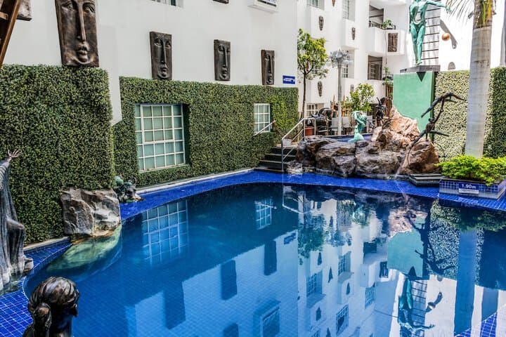 European Life Style Executive Suites & Gallery photo 4