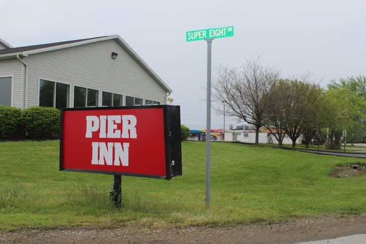 Luna Pier destination view