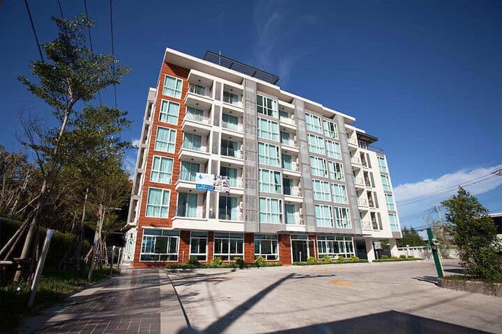 BBG Seaside Luxurious Service Apartment photo 2