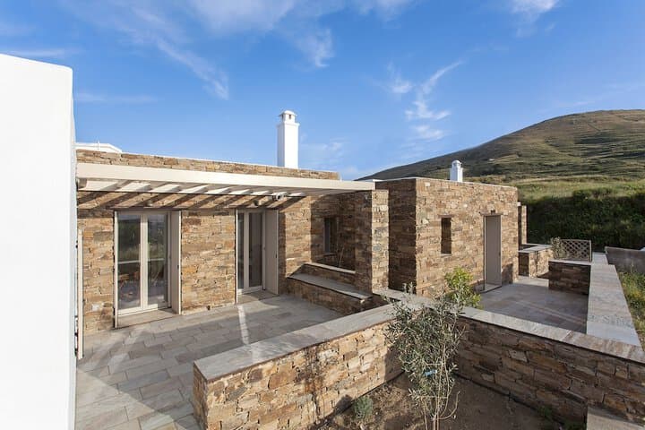 White Tinos Luxury Suites photo 3