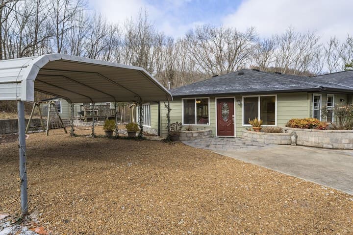 Grand Dream Vacation Home in Nashville 7+ beds! photo 3