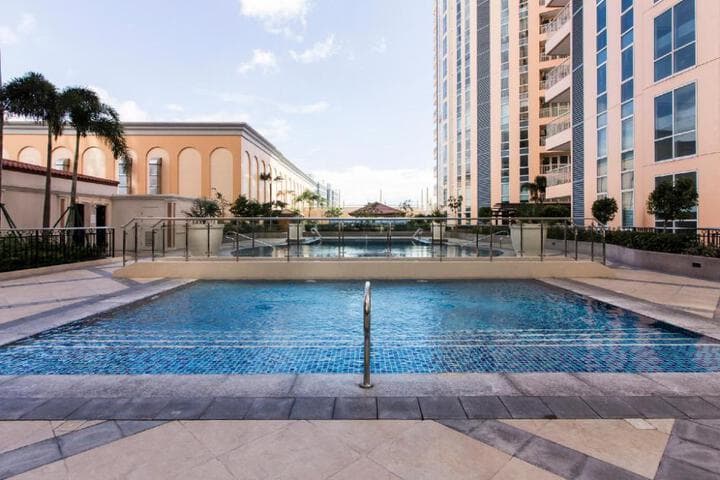 MaxStays Max Style at the Venice Residences photo 2