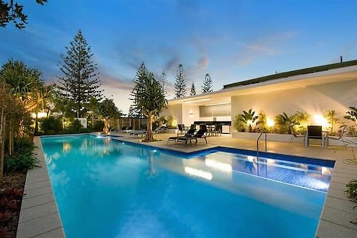 Ocean Pacific Broadbeach photo 4