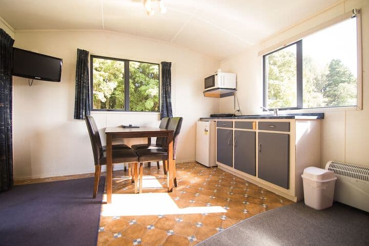 Stratford Motel & Holiday Park photo 5