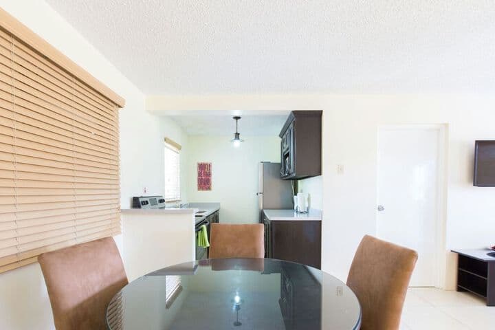 New Kingston Guest Apartment IV photo 3
