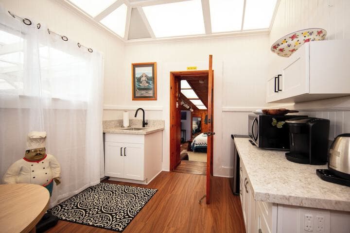Aloha Junction Guest House photo 4