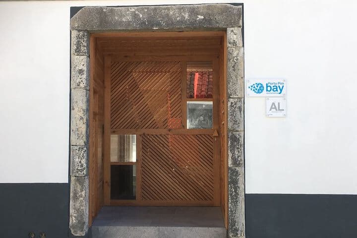 Porto Pim Bay photo 3
