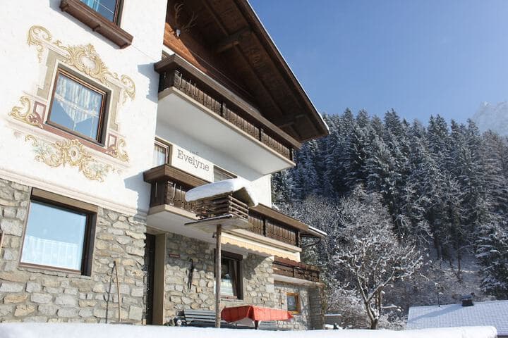 Panorama Appartements Mora photo 4
