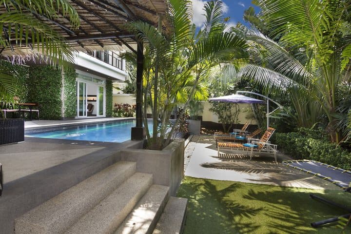 Tropicana Pool Villa photo 2