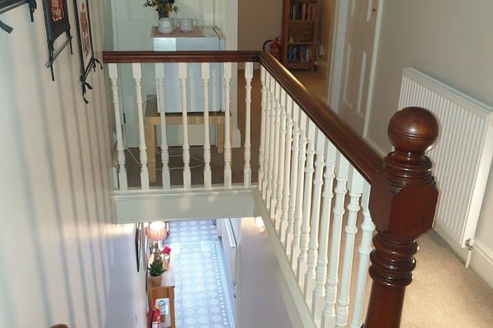 Lyndene photo 5