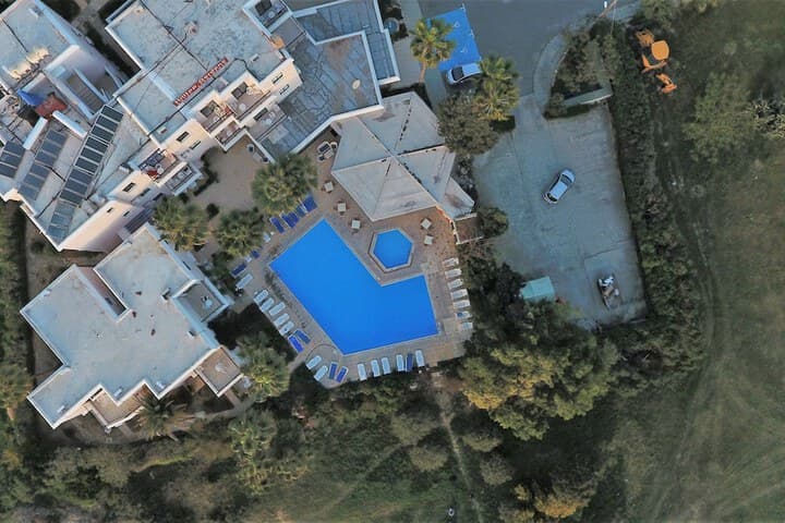 Hilltop Gardens photo 5