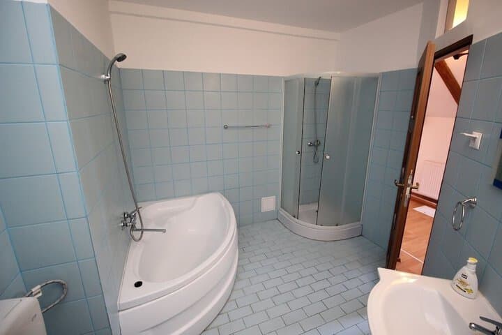 Main Square Apartments & More photo 3