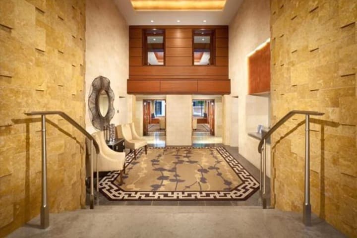 Global Luxury Suites at the Convention Center photo 2