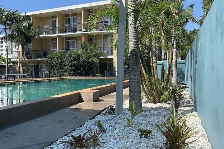 Broadwater Keys photo 3