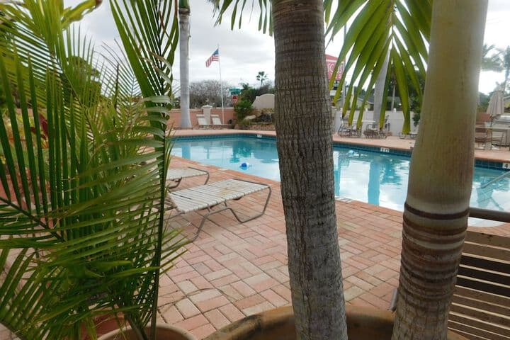 Hibiscus Suites Gateway to Siesta Key photo 4