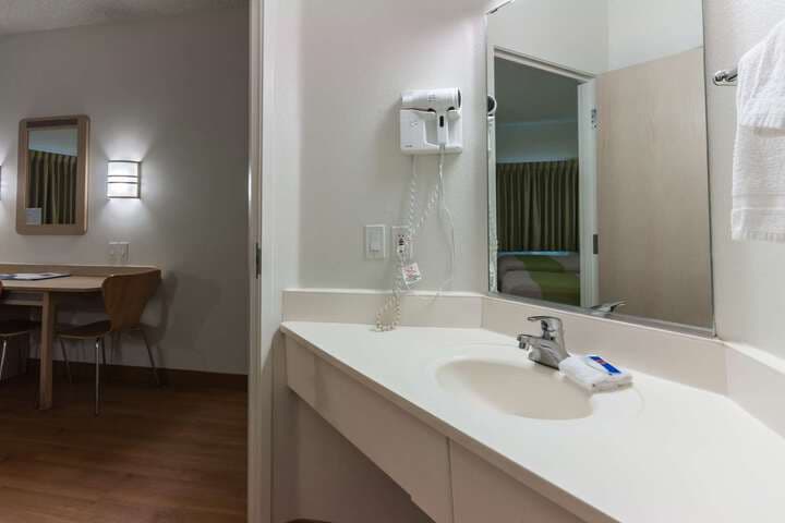 Motel 6 Moab photo 2