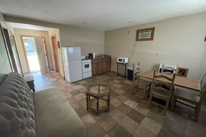 Cedarvale Cabins at Turner Falls photo 5
