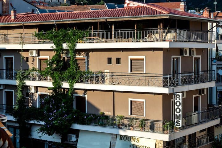 Toti Boutique Rooms photo 4