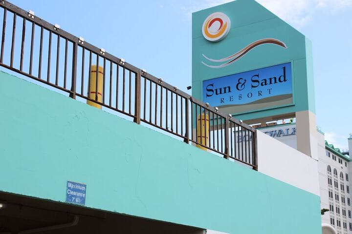 Sun&Sand Resort Oceanfront Suites photo 2