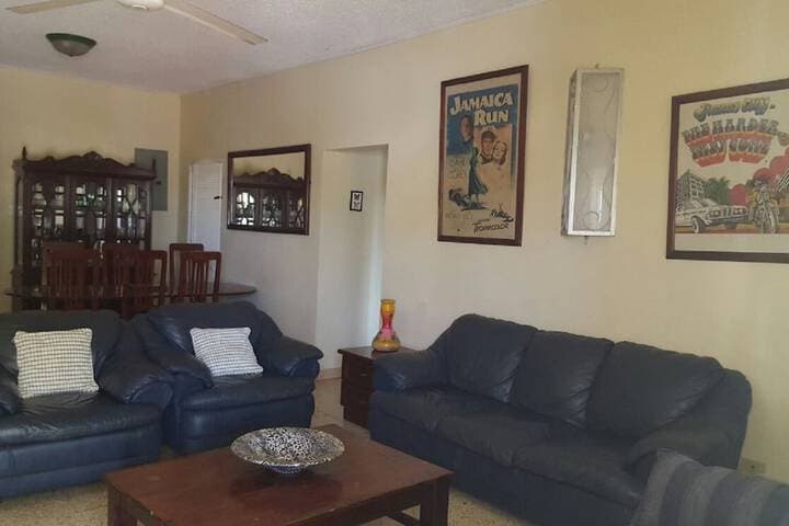 Ocho Rios Almond Tree Villas photo 4