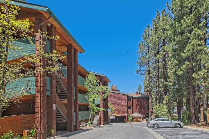Snow Lake Lodge photo 2