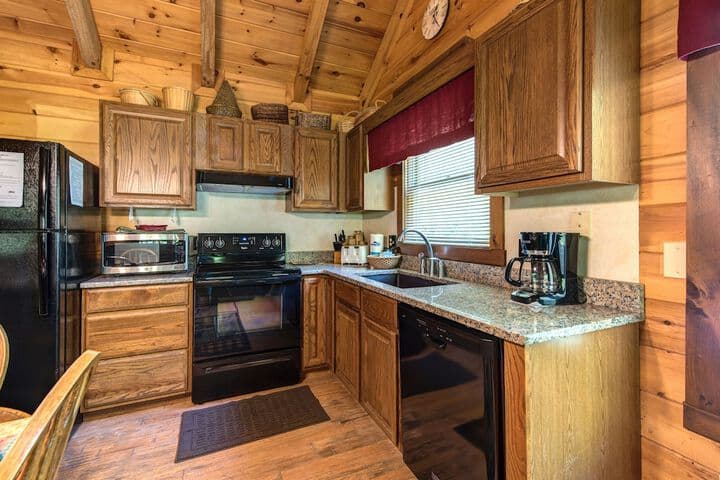 Fawn Cabin by Jackson Mountain Rentals photo 4