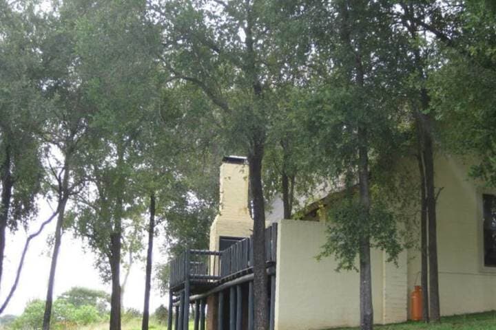 Leselo La Bontshi Lodge photo 2