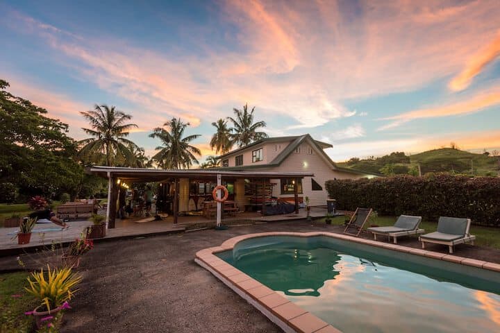 Momi Bay destination view