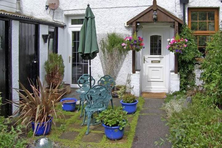 Railway Cottage photo 2
