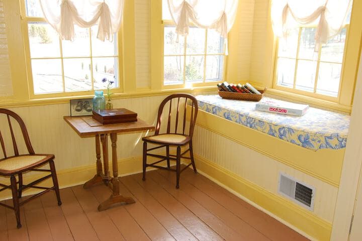 The Mast Farm Inn photo 5
