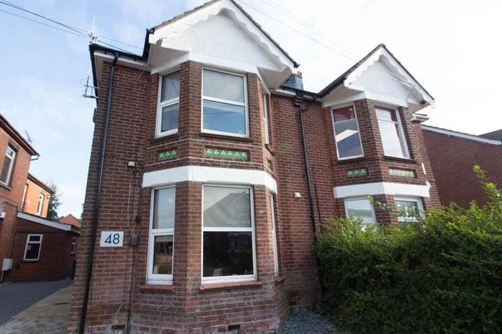 Beddoe Apartments photo 2