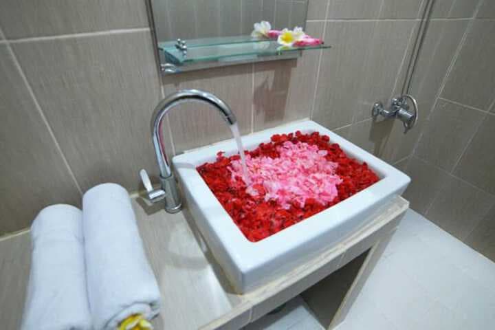 Ratu Guest House photo 5