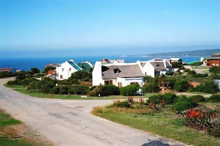 Sandpiper Guest Cottages photo 4