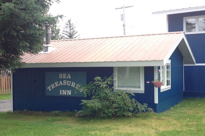 Sea Treasures Inn photo 2