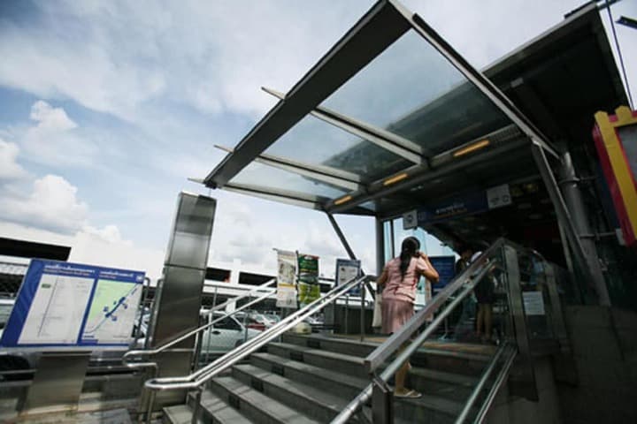 IMPACT Muang Thong Thani Service Condo photo 3
