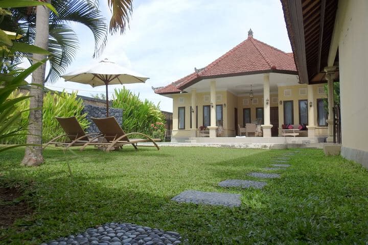 Bali Asih Villa photo 2