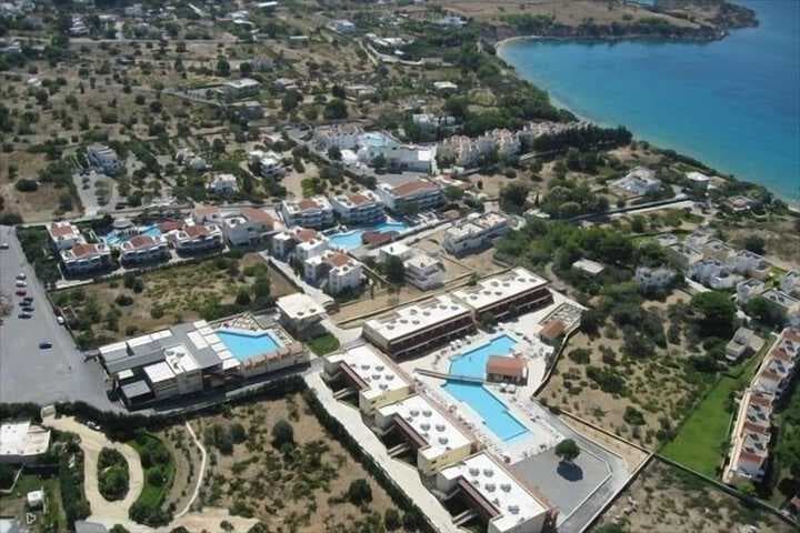 Island Blue Hotel photo 3