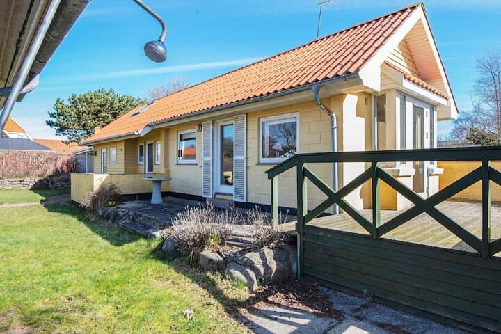 5 Person Holiday Home in Juelsminde photo 5