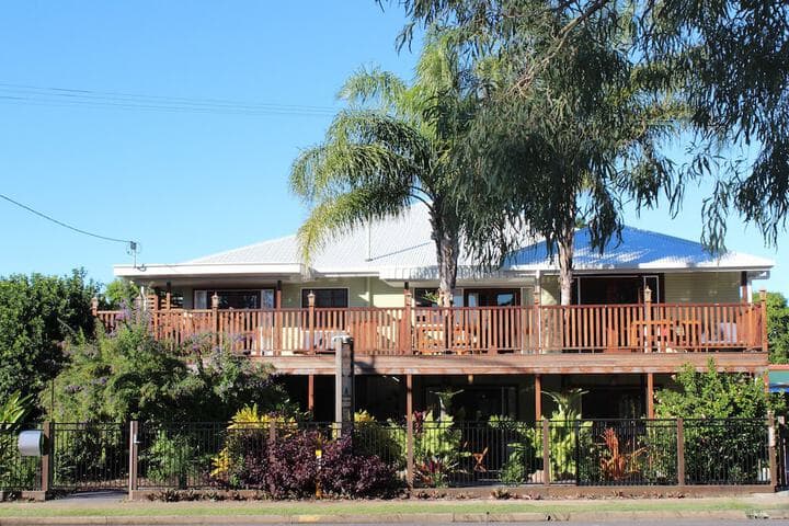 Five 3 Five The Beachside Barracks photo 2