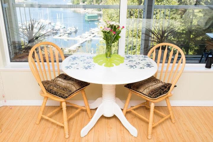 Madeira Park Oceanview Suites photo 4