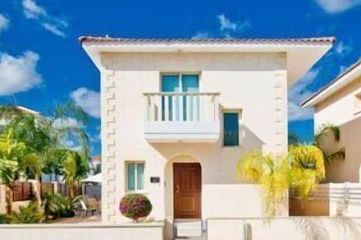 Amadora Luxury Villas photo 2