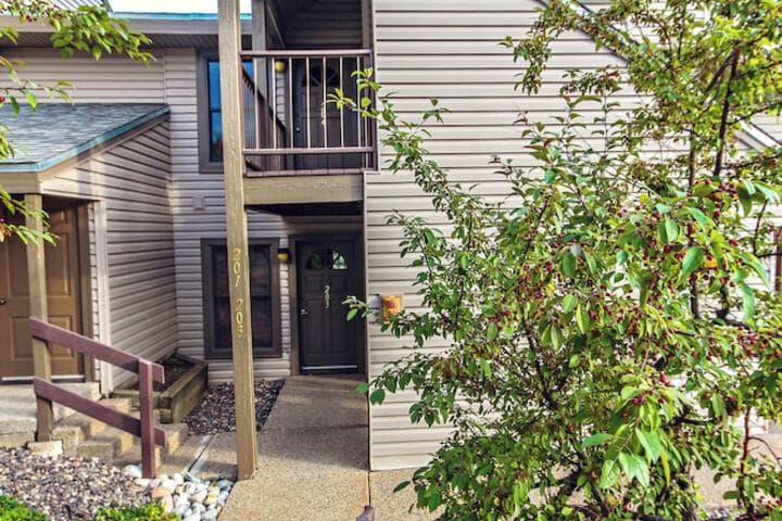 Sunburst Condominiums photo 3