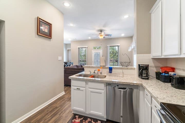 Experience a First Class Stay 2 BDRM photo 4