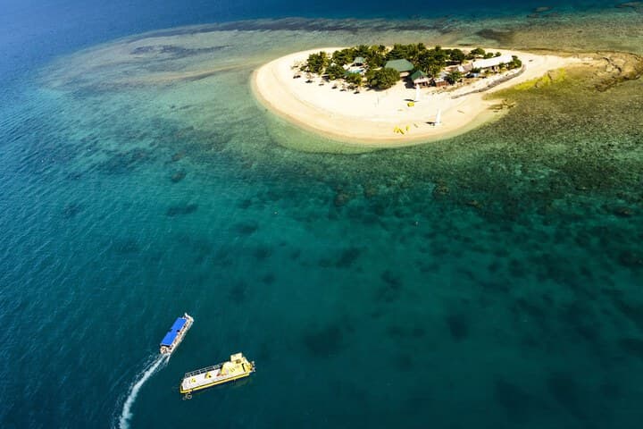 South Sea Island photo 3